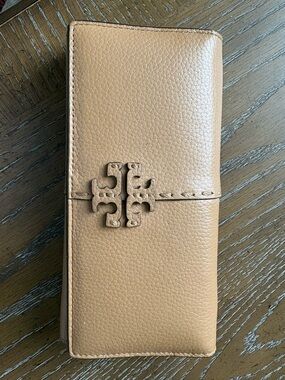 Tory Burch Tan Leather Continental Wallet